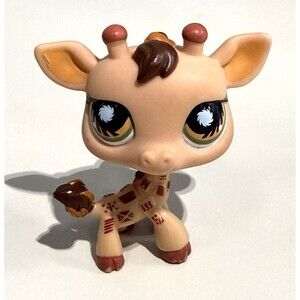 Authentic Hasbro Littlest Pet Shop LPS #902 Postcard Pet Giraffe 2007